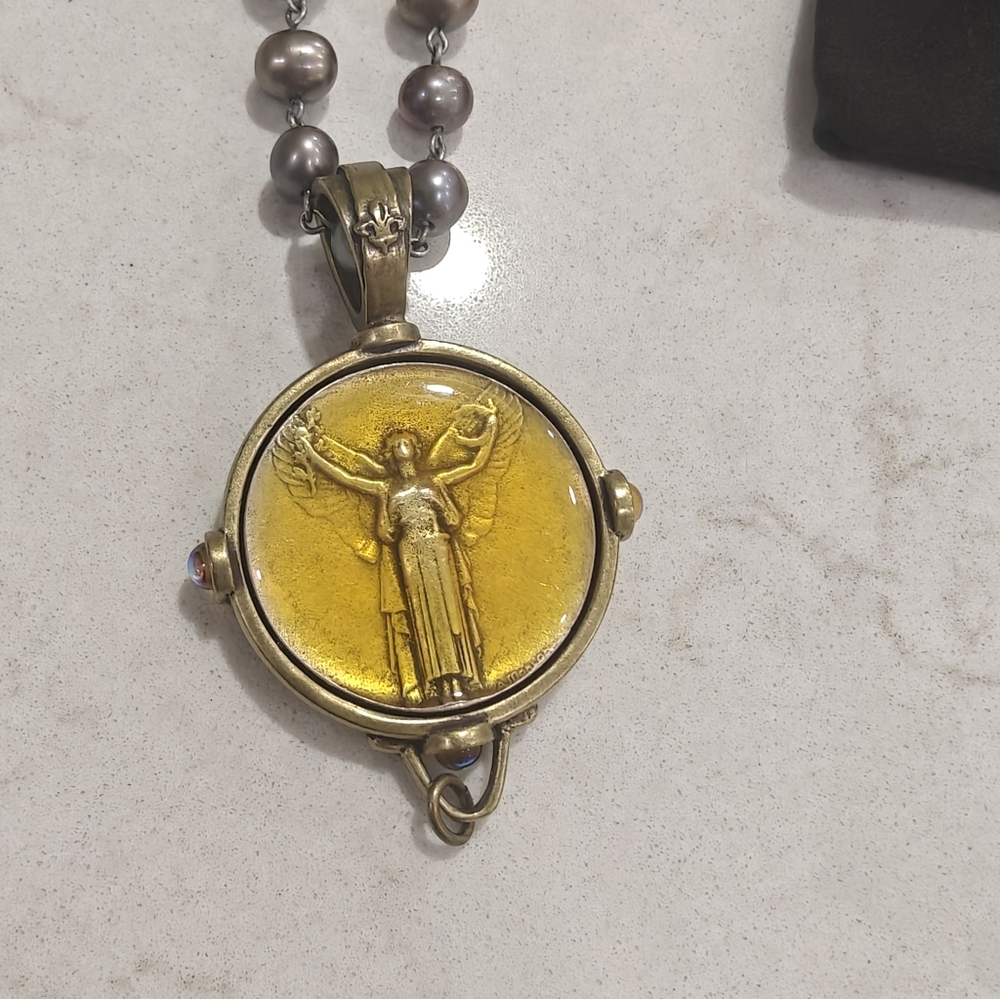 FRENCH CANDE Necklace - Picture 2 of 3